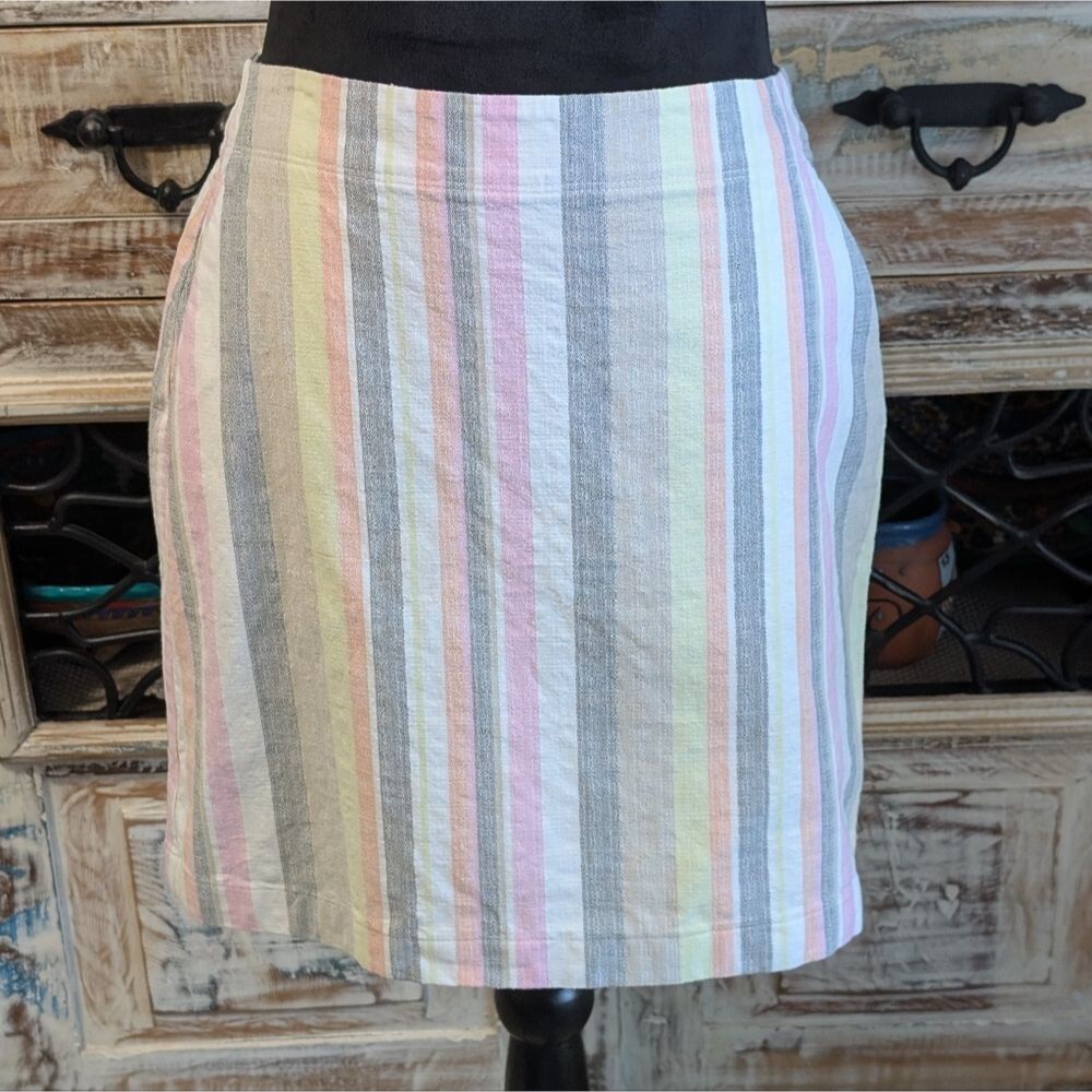 NWOT LOFT Pastel Stripe Pencil Skirt Knee-Length Casual, Size 2